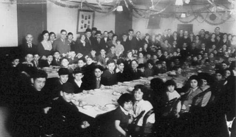 		                                		                                    <a href="https://hollandparksynagogue.shulcloud.com/ourhistory"
		                                    	target="">
		                                		                                <span class="slider_title">
		                                    Our History		                                </span>
		                                		                                </a>
		                                		                                
		                                		                            	                            	
		                            <span class="slider_description">Celebrating 90 years in London</span>
		                            		                            		                            <a href="https://hollandparksynagogue.shulcloud.com/ourhistory" class="slider_link"
		                            	target="">
		                            	Our History		                            </a>
		                            		                            